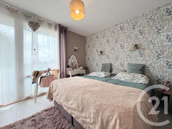 Appartement F5 à vendre  5 pièces - 78 m 2   ST QUENTIN  - 02