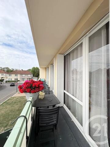 Appartement F5 à vendre  5 pièces - 78 m 2   ST QUENTIN  - 02
