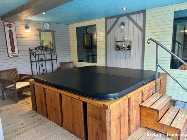 Ensemble immobilier sur environ 4 ha à Argentré