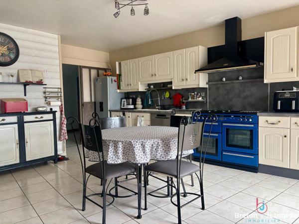 Ensemble immobilier sur environ 4 ha à Argentré