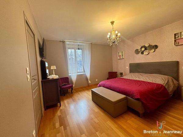 Ensemble immobilier sur environ 4 ha à Argentré