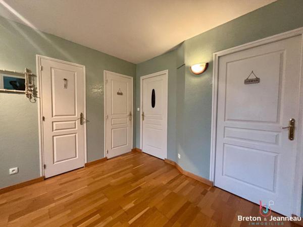 Ensemble immobilier sur environ 4 ha à Argentré