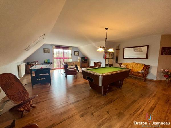 Ensemble immobilier sur environ 4 ha à Argentré