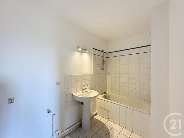 Appartement F4 à vendre  4 pièces - 69,59 m2 MONTELIMAR - 26