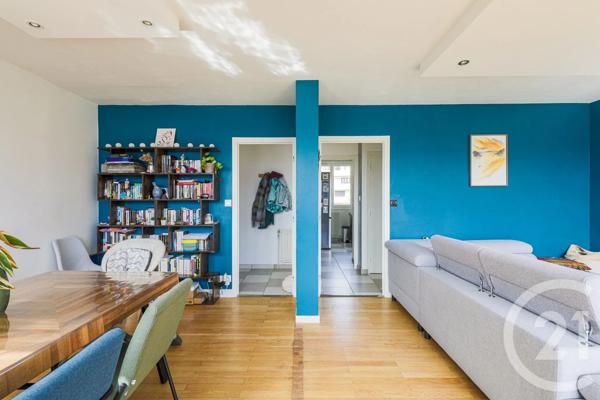 Appartement T4 à vendre  3 pièces - 69,13 m 2   MEYLAN  - 38
