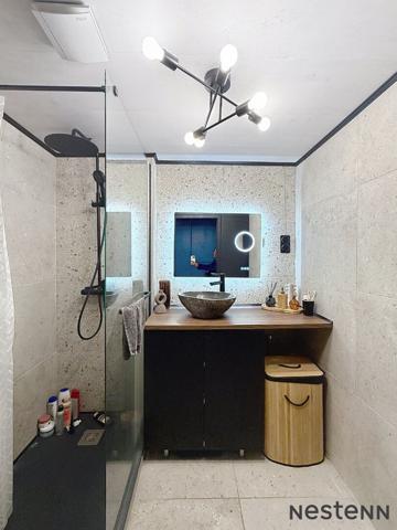 Appartement 2 chambres, lumineux, rénové avec goût - garage compris