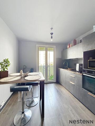 Appartement 2 chambres, lumineux, rénové avec goût - garage compris