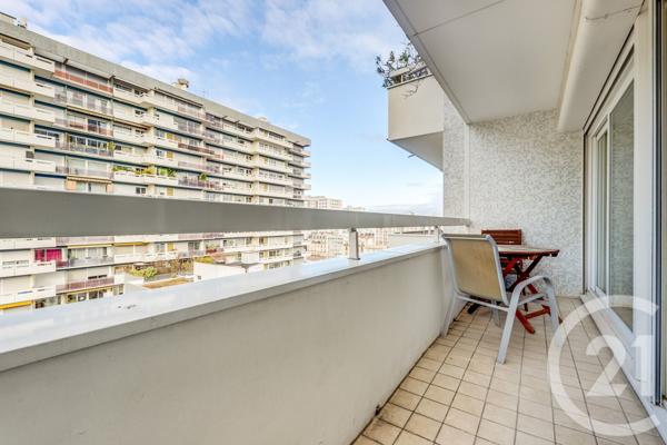 Appartement F5 à vendre  5 pièces - 119,20 m2 PARIS - 75015