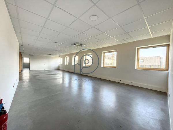 356 m2 de bureaux en rdc Haute Borne Villeneuve D'Ascq