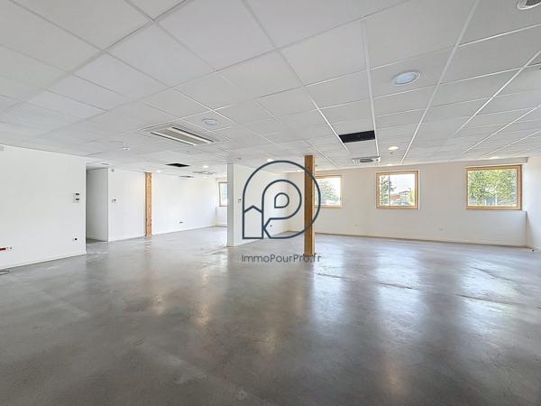356 m2 de bureaux en rdc Haute Borne Villeneuve D'Ascq