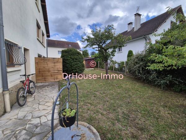 Immeuble à vendre 10 pièces de 185 m²