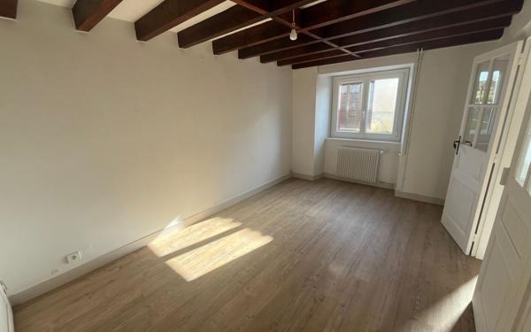 Maison à louer    3 pièces • 78 m2 Saint-Priest-sous-Aixe