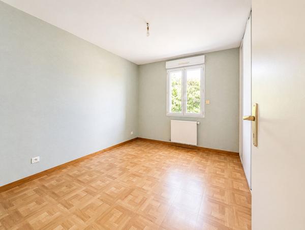PLAIN PIED - 4 CHAMBRES A CROUTELLE