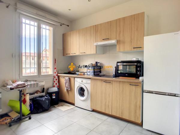 Vente                                                      Immeuble
                        
                     15 pièces                      268 m2                     à Perpignan
