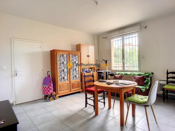 Vente                                                      Immeuble
                        
                     15 pièces                      268 m2                     à Perpignan