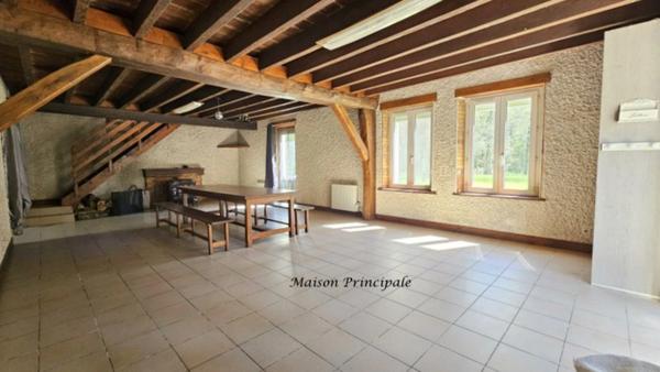 PROPRIÉTÉ DE CHARME EN PLEINE NATURE Proche ECOMMOY (72)