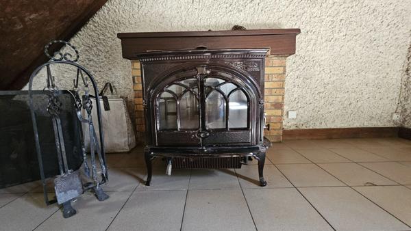 PROPRIÉTÉ DE CHARME EN PLEINE NATURE Proche ECOMMOY (72)