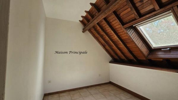 PROPRIÉTÉ DE CHARME EN PLEINE NATURE Proche ECOMMOY (72)