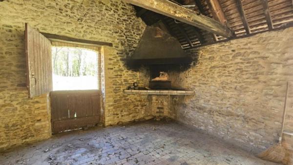 PROPRIÉTÉ DE CHARME EN PLEINE NATURE Proche ECOMMOY (72)