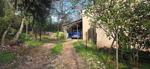 Villa T4 de 98 m2 sur 1455 m2 de terrain