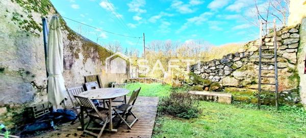 MAISON TROGLODYTIQUE AVEC VUE SUR LOIRE !!!