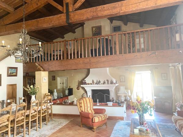 Propriete à vendre 8 pièces ALLAUCH (13)