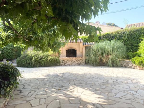 Propriete à vendre 8 pièces ALLAUCH (13)