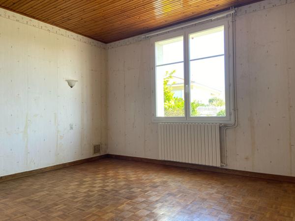 Maison coeur de Sion sur l'Océan 2 ch et garage à 400 m de la plage, du marché et des commerces