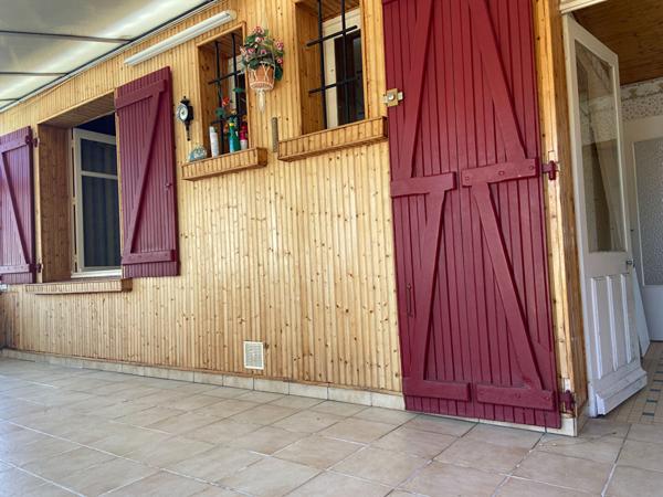 Maison coeur de Sion sur l'Océan 2 ch et garage à 400 m de la plage, du marché et des commerces