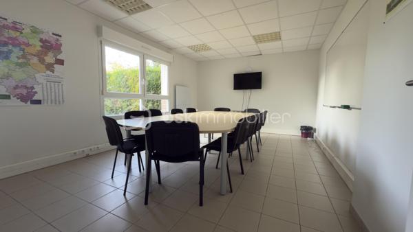 Bureau de 269 m²