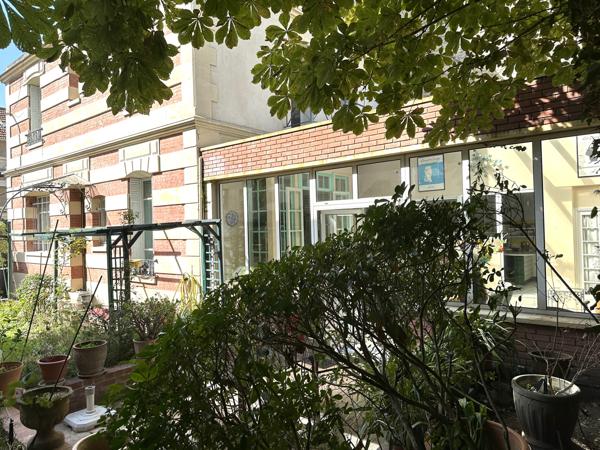 Maison 7 pièces - 220 m² Exclusivité efficity