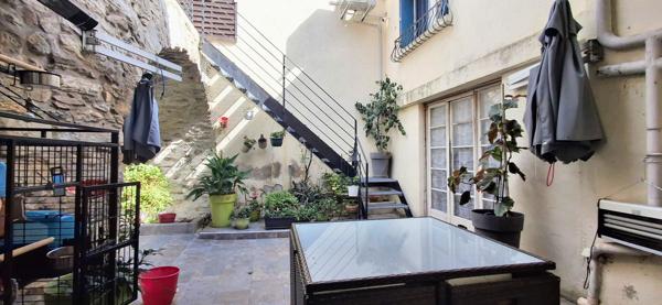 Maison de caractère avec garage, cour et terrasse FAUGERES 179 m2