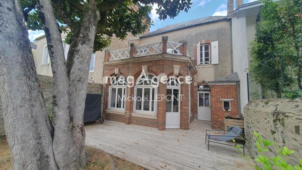 Maison à LAVAL, 53000 - 8 pièces 130m²