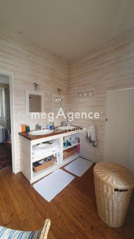 Maison à LAVAL, 53000 - 8 pièces 130m²