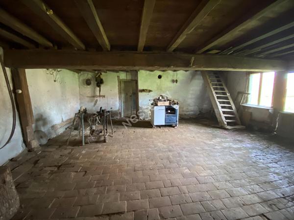 Longère bressane à rénover entre Cuiseaux et Louhans et ses 157 arcades à 10 minutes de l'autoroute A39 et à 40 minutes de l'autoroute A6