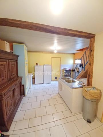 Spacieuse maison familiale à vendre, 4 chambres, grand garage et magnifique jardin