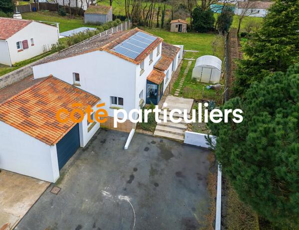 Vente Maison220 m² - 9 Pièces - TALMONT SAINT HILAIRE (85440)