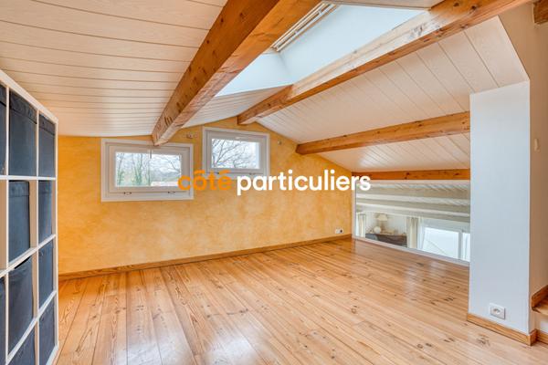 Vente Maison220 m² - 9 Pièces - TALMONT SAINT HILAIRE (85440)