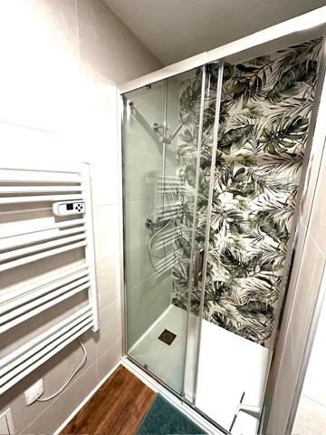 A LOUER TRES BEL APPARTEMENT  MEUBLE EN PLEIN CENTRE VILLE DE ST QUENTIN  02100