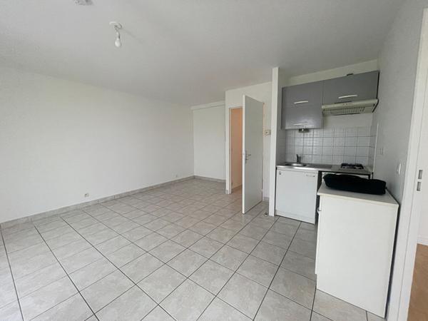 A vendre à Vannes Appartement une chambre, une place de parking, une cave, ascenseur