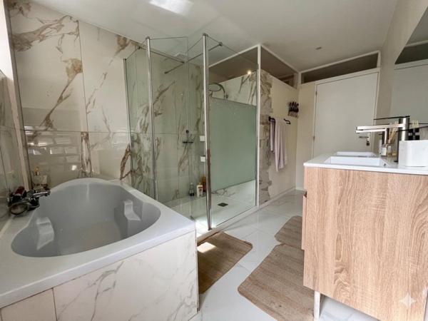 Magnifique maison 5 Chambres + dependances proche ETAMPES