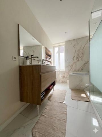 Magnifique maison 5 Chambres + dependances proche ETAMPES