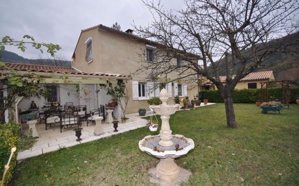 Maison à vendre    4 pièces •  Alet-les-Bains