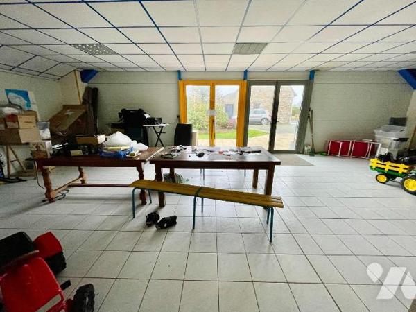 Murs commerciaux à Vendre à Ploumilliau (22300) en Côtes-d'Armor (22)

Offre à saisir pour ce...