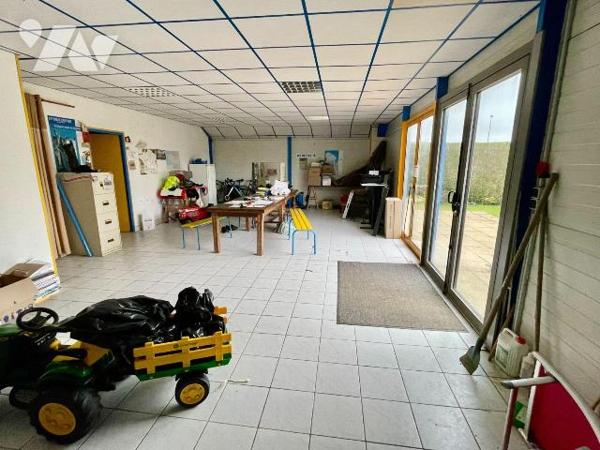 Murs commerciaux à Vendre à Ploumilliau (22300) en Côtes-d'Armor (22)

Offre à saisir pour ce...