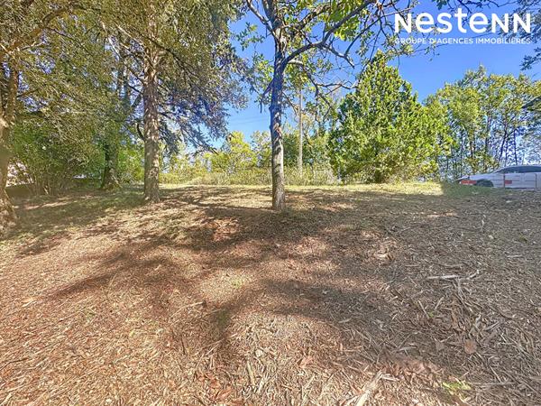 A vendre magnifique terrain constructible à Auch avec vue Pyrénées