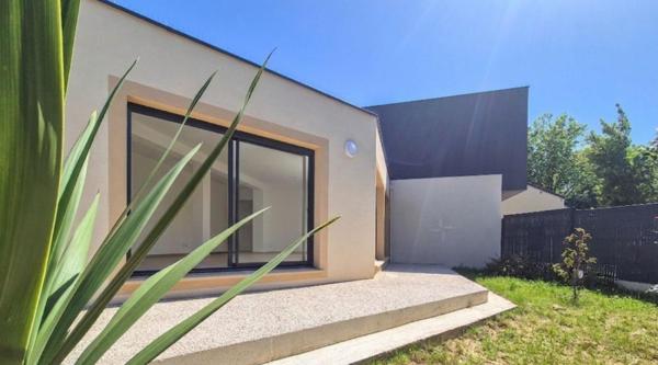 MANTES-LA-VILLE - MAISON RÉNOVÉE - 110 M² - 4 CHAMBRES - DPE A - TERRAIN DE 586 M²