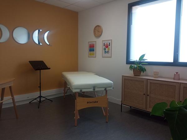 A LOUER CHALLANS Bureau de 14 m²