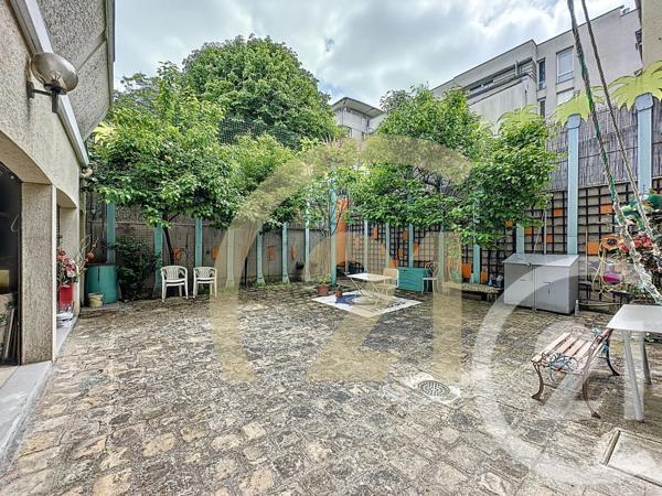 Maison à vendre  14 pièces - 274,17 m2 VILLEJUIF - 94