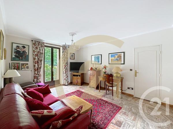 Maison à vendre  14 pièces - 274,17 m2 VILLEJUIF - 94